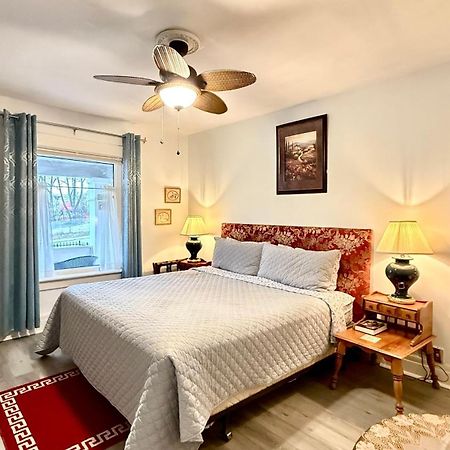 Adorable 2-Bedroom Unit With Jacuzzi Beside Falls Niagara Falls Exteriör bild